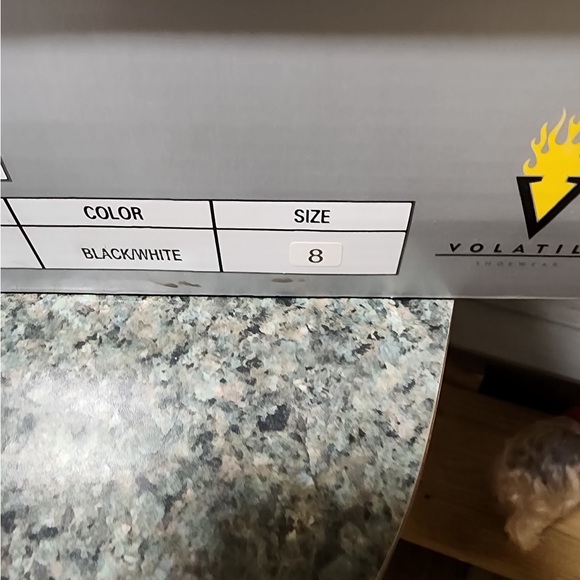 Volatile Red and Black Houndstooth Wedges - Picture 4 of 4